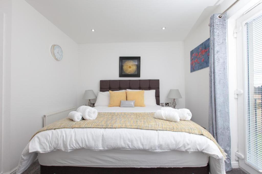 Super Prime Park View Duloch By Tba Appartement Dunfermline Buitenkant foto