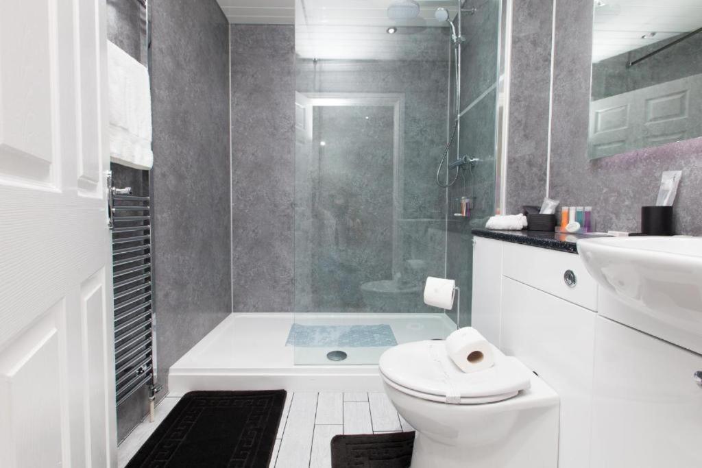 Super Prime Park View Duloch By Tba Appartement Dunfermline Buitenkant foto